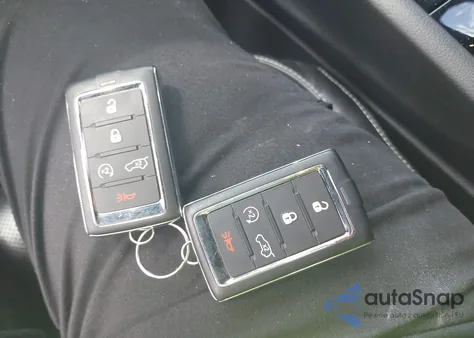 2021 Jeep Grand Cherokee L Overland 4X4 z USA, uszkodzony, nr VIN 1C4RJKDG6M8146224